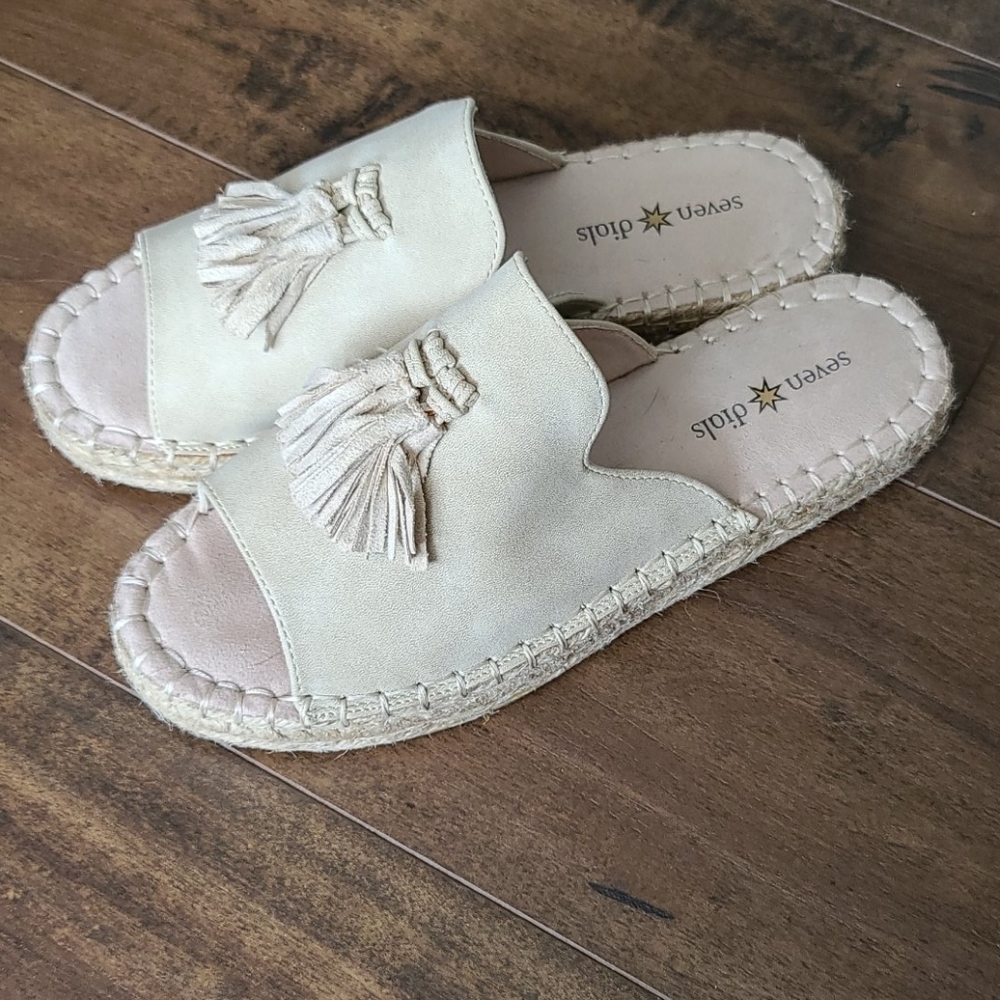 Espadrille with Tassels